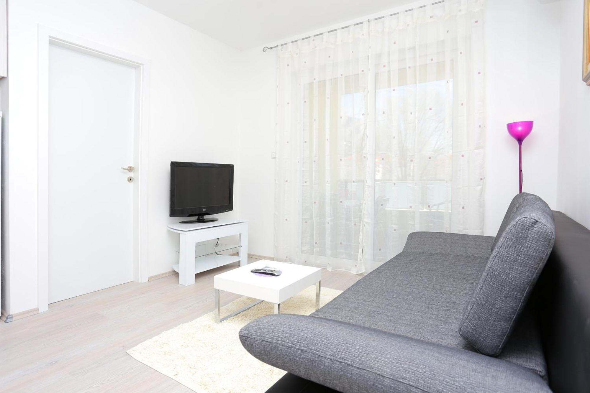 Apartments With A Parking Space Omis - 10362 客房 照片